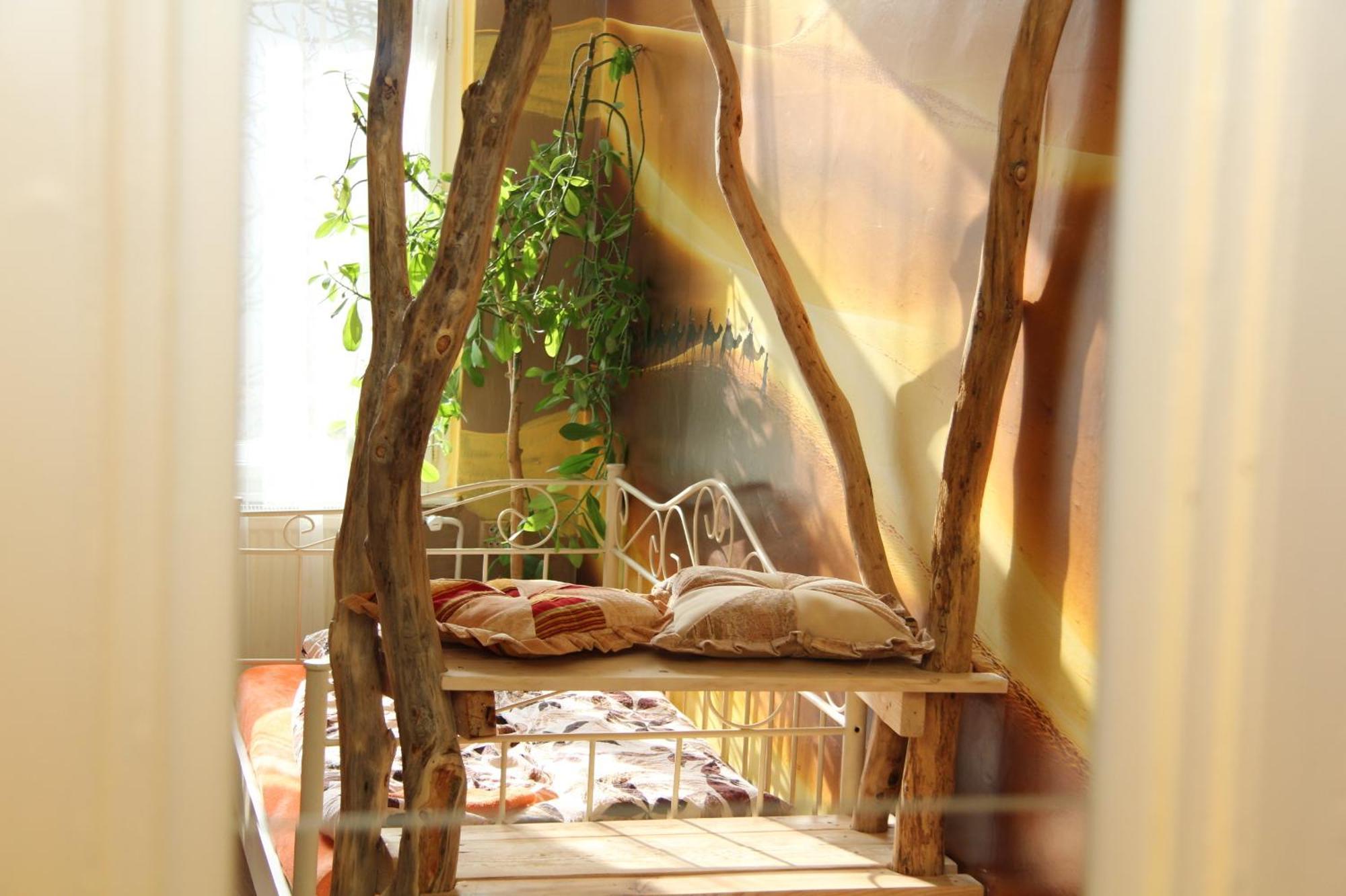 Hostel Artharmony & Praag