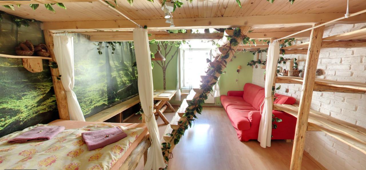 Hostal Artharmony & *